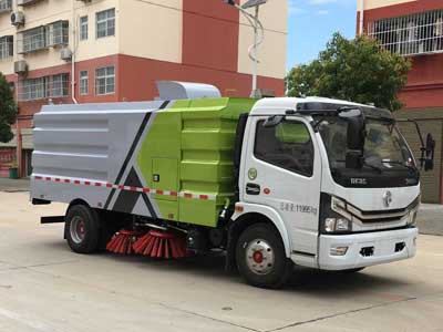 程力威牌CLW5120TSL6型扫路车