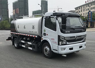 程力威牌CLW5120GSSYT6型洒水车